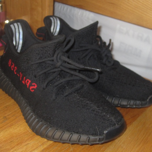 YEEZY BOOST 350 V2 “BRED” - Picture 5 of 8